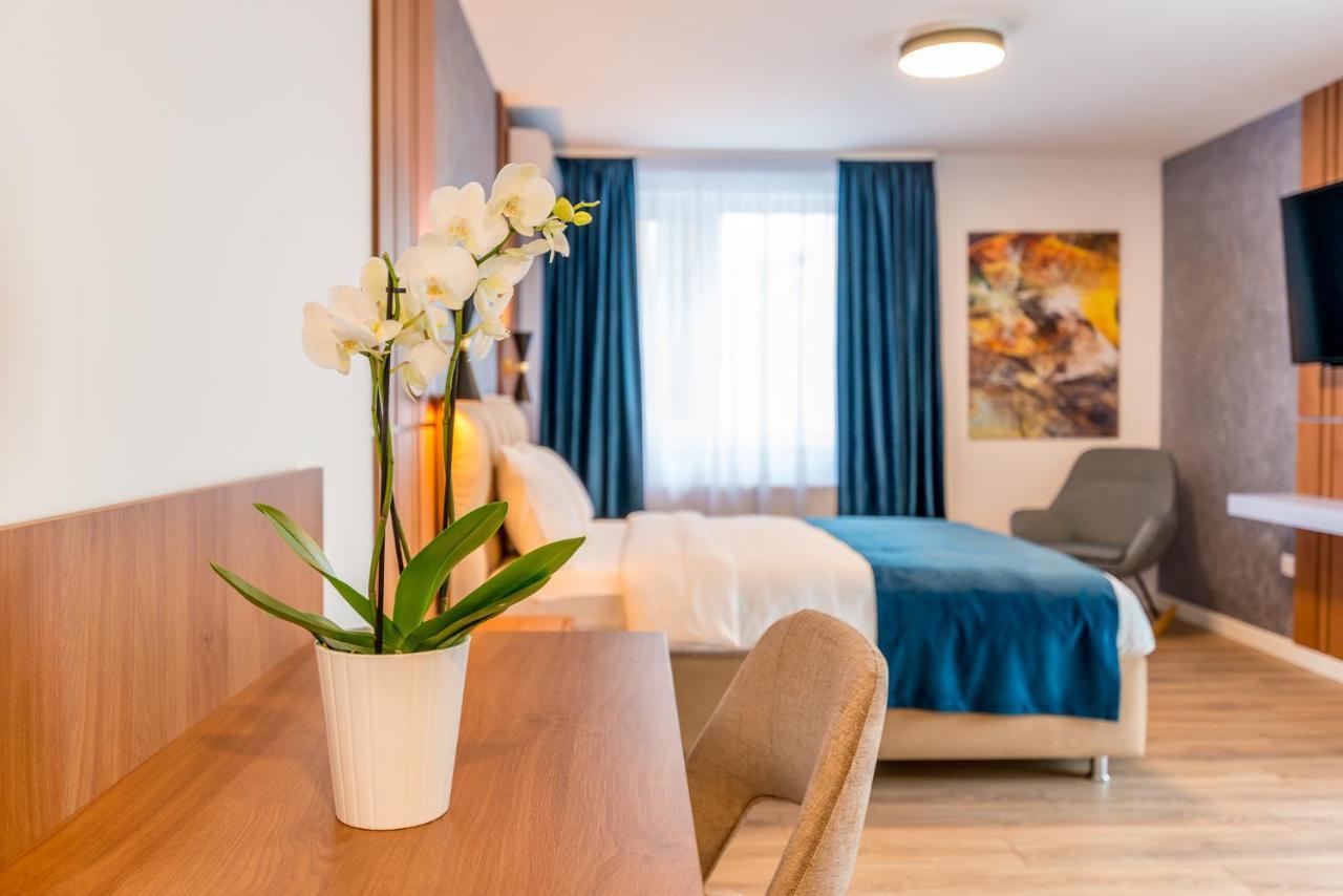 Sarmihouse Aparthotel Cluj-Napoca Exteriör bild